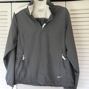 Women’s Nike Golf Pullover